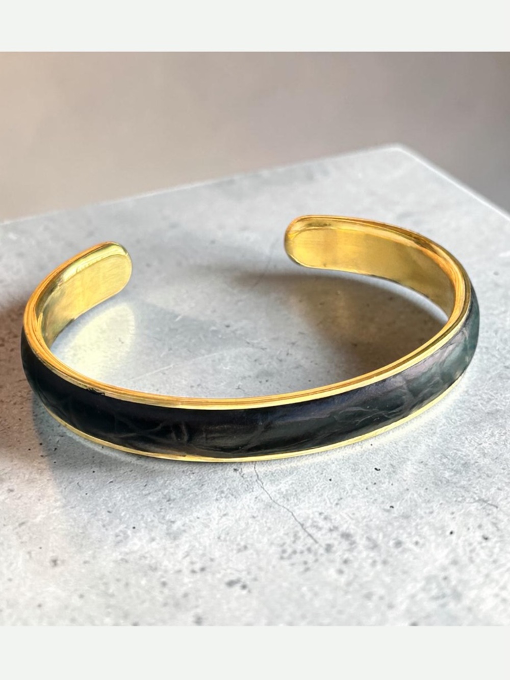 Linda Dano Signed Gold Tone Black Leather Cuff Bracelet